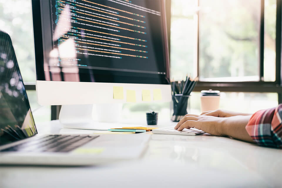 フロントエンドエンジニア